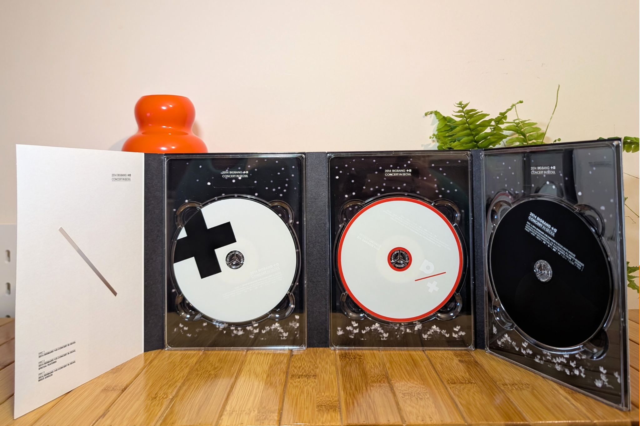 BigBang - 2014 +a Concert in Seoul (3DVD+Photobook+Individual Member posters)