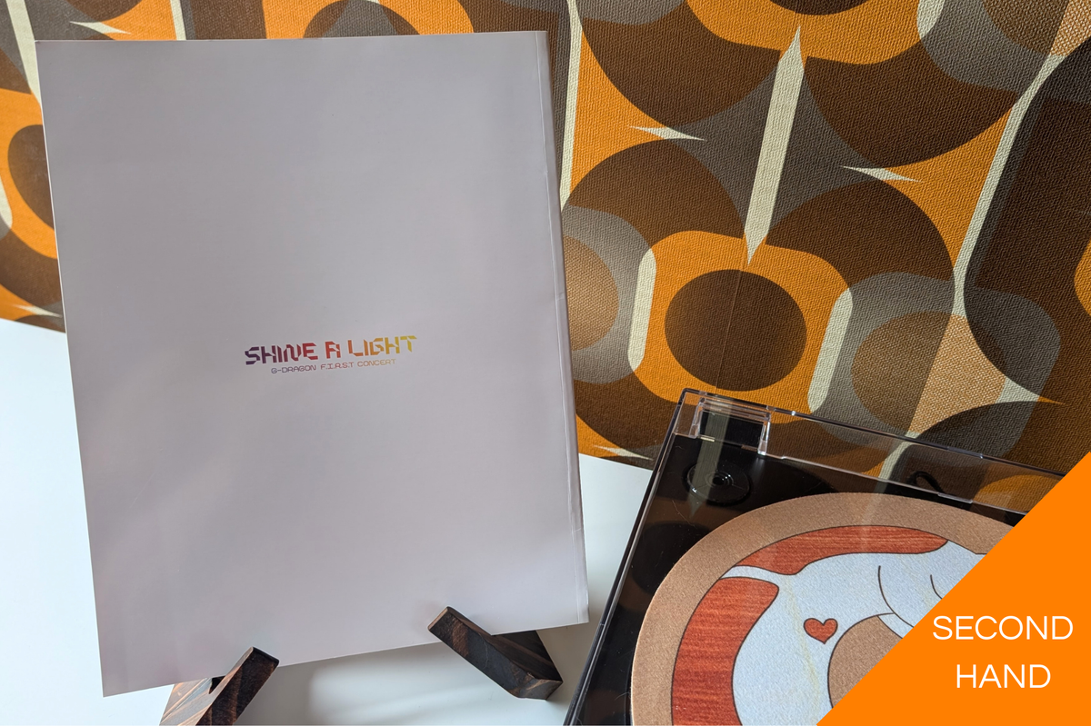 G-Dragon - Shine A Light: 1st Concert Pamphlet Photobook
