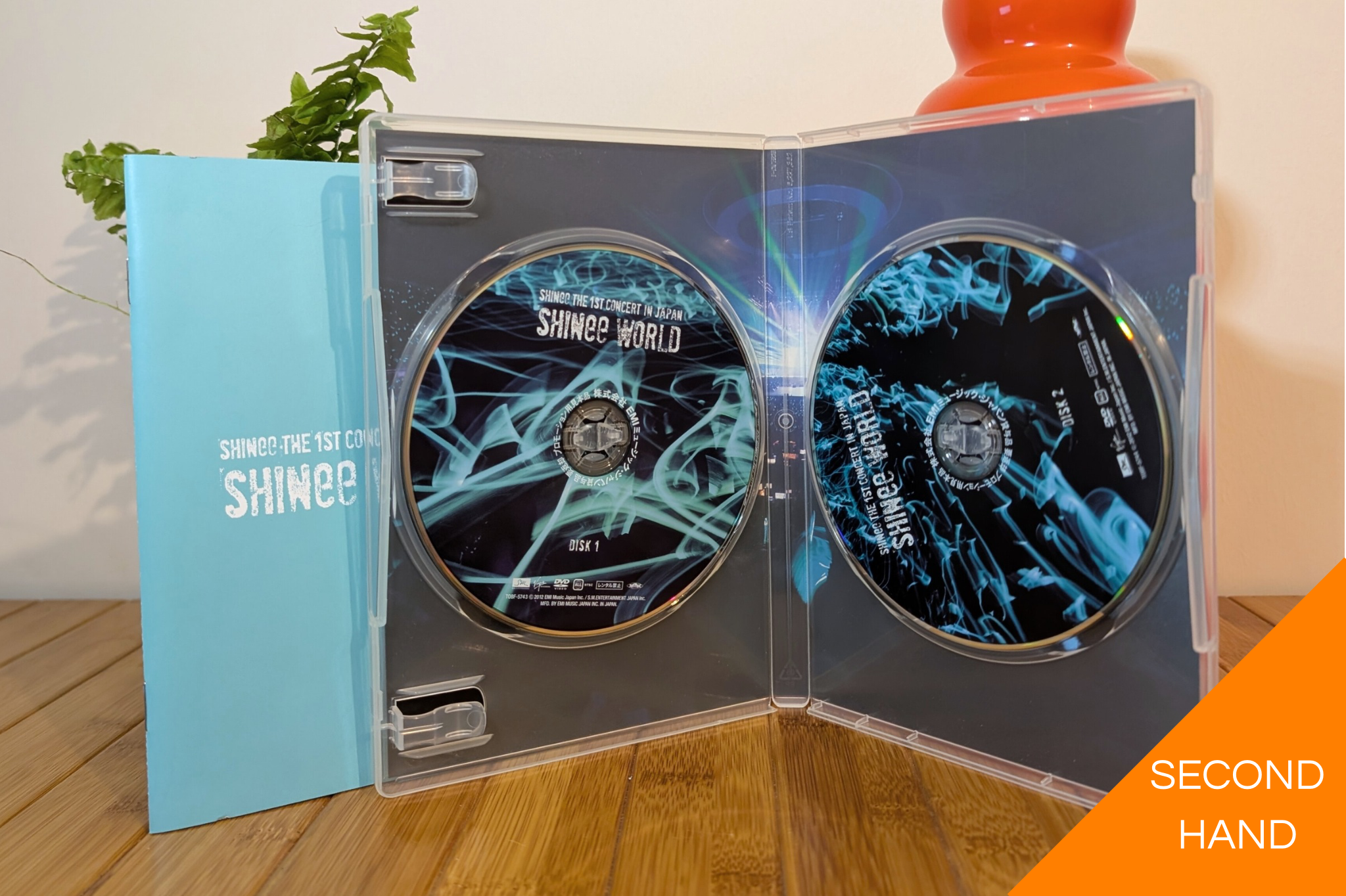 SHINee - 1st Concert In Japan SHINee World (DVD)