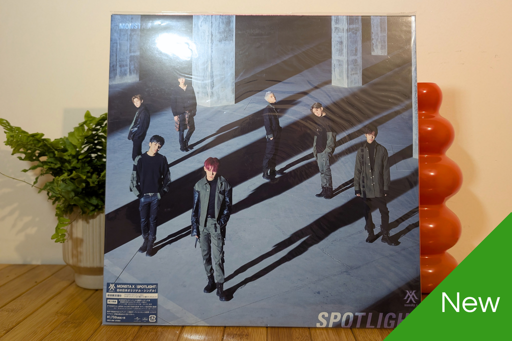 Monsta X - Spotlight [Type B - CD LP]