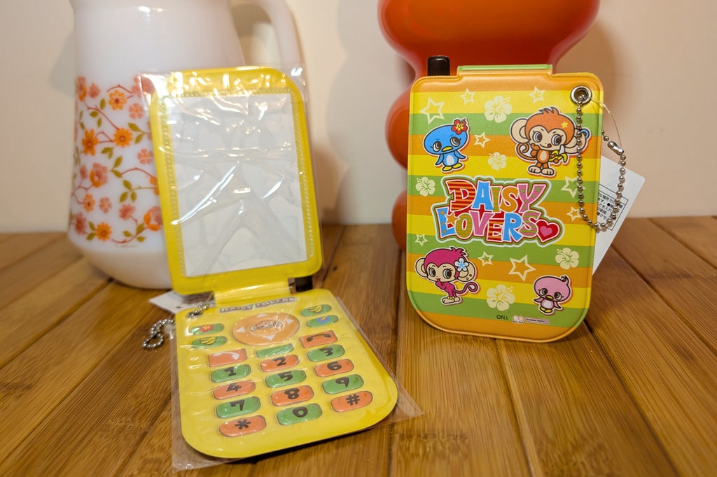 Daisy Lovers PVC Flip Phone Photocard Holder