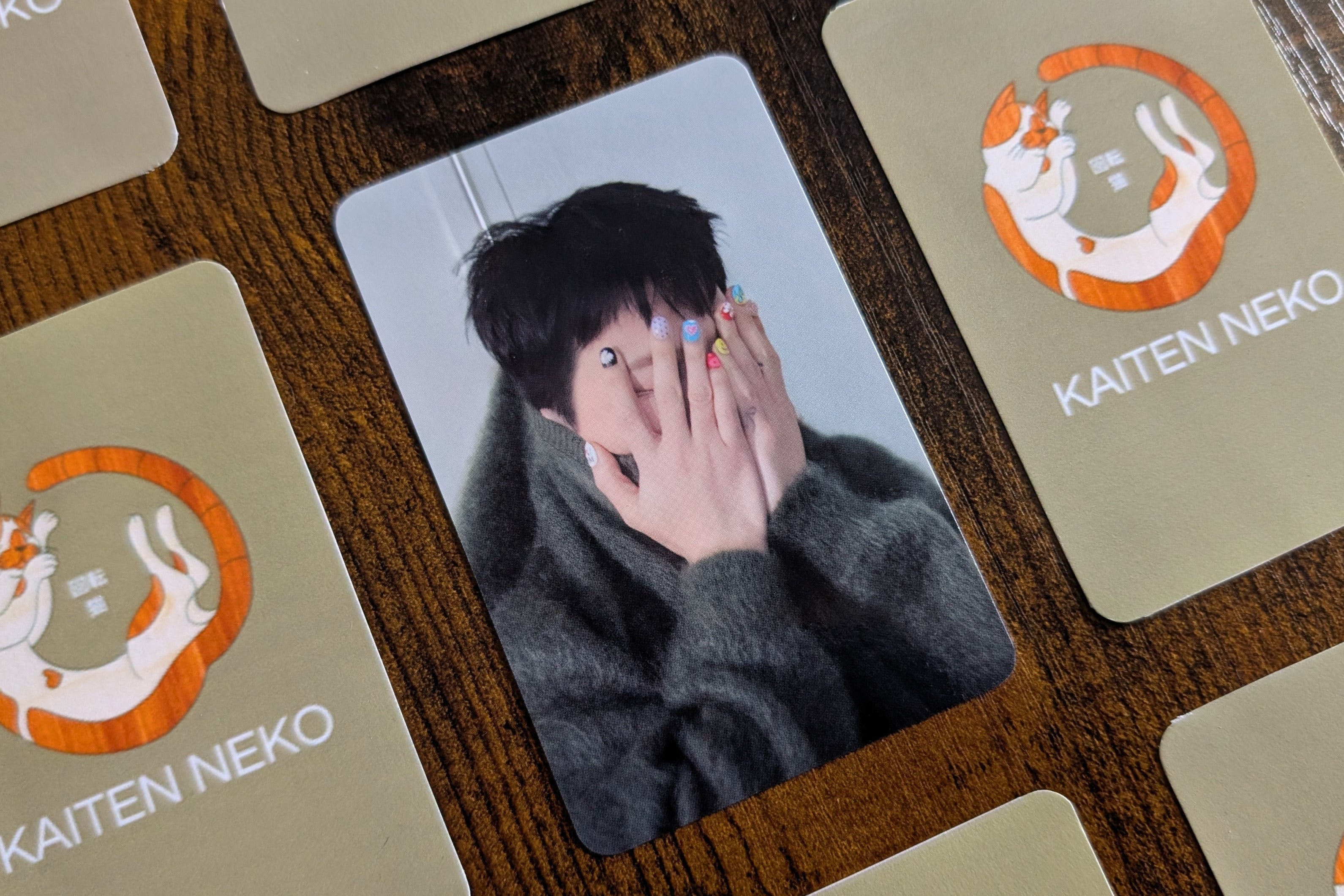 G-Dragon - 1st Fam Kit [Petals of Love] Photocard