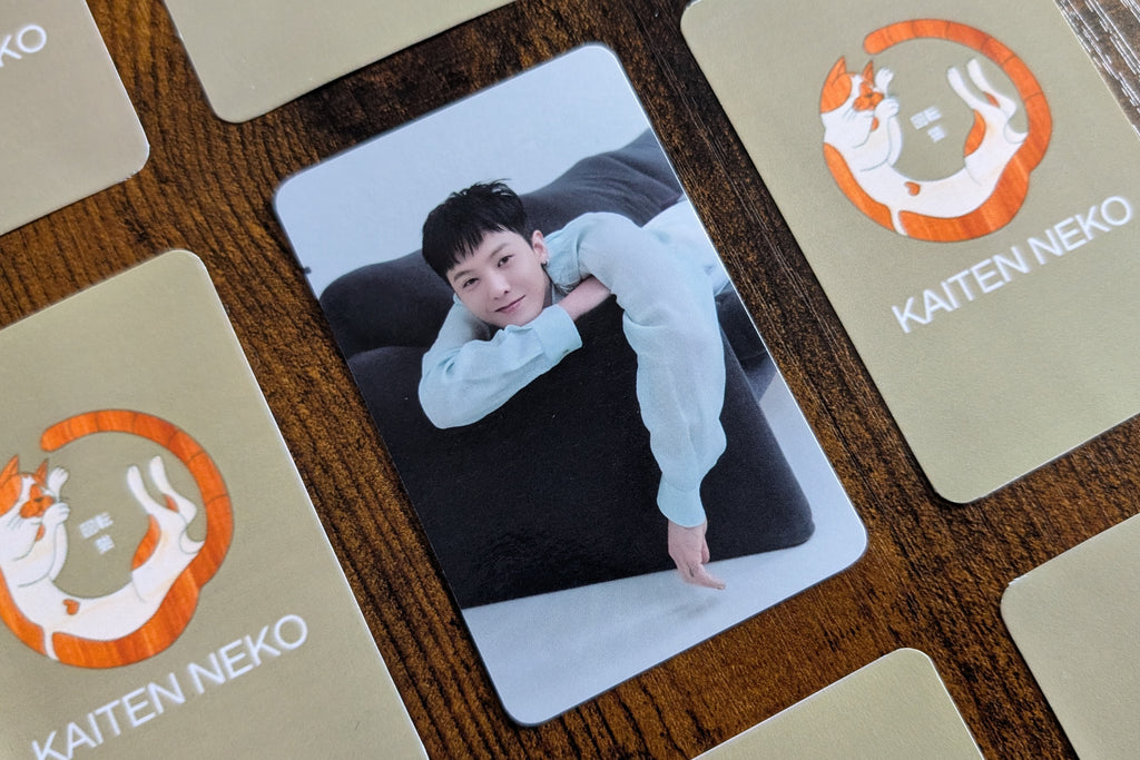 G-Dragon - 1st Fam Kit [Petals of Love] Photocard