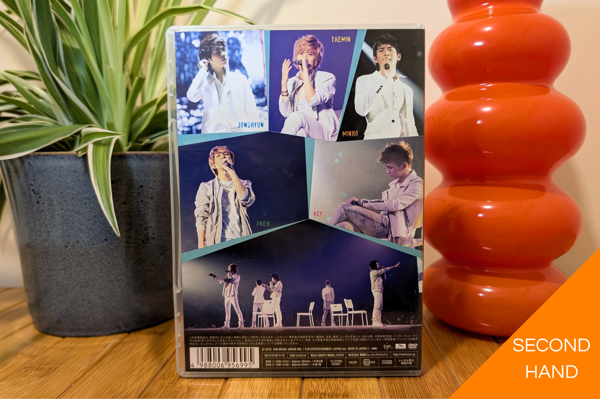 SHINee - 1st Concert In Japan SHINee World (DVD)